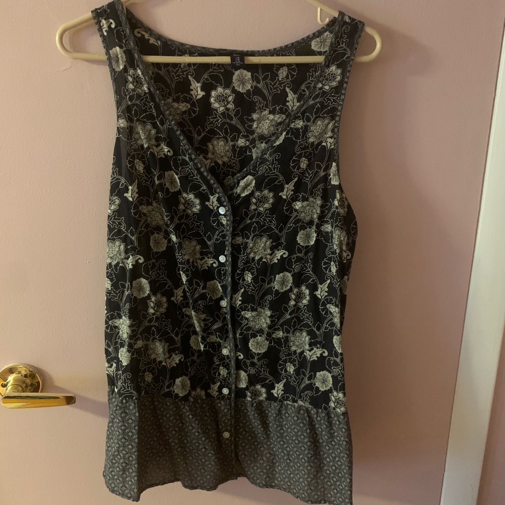 Gap blue floral button down sheer tank top